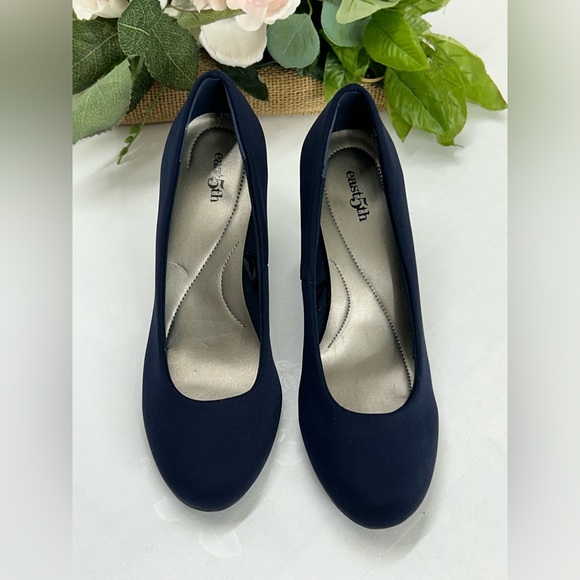 Easy Street Women's Dark Blue Heels - Picture 2 of 6